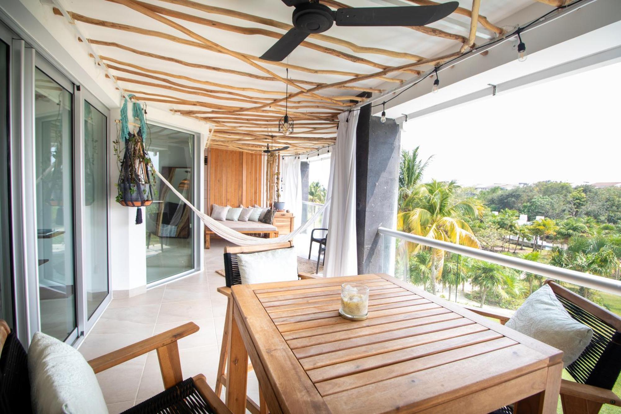 Luxury Beachfront At Mareazul Apartment *