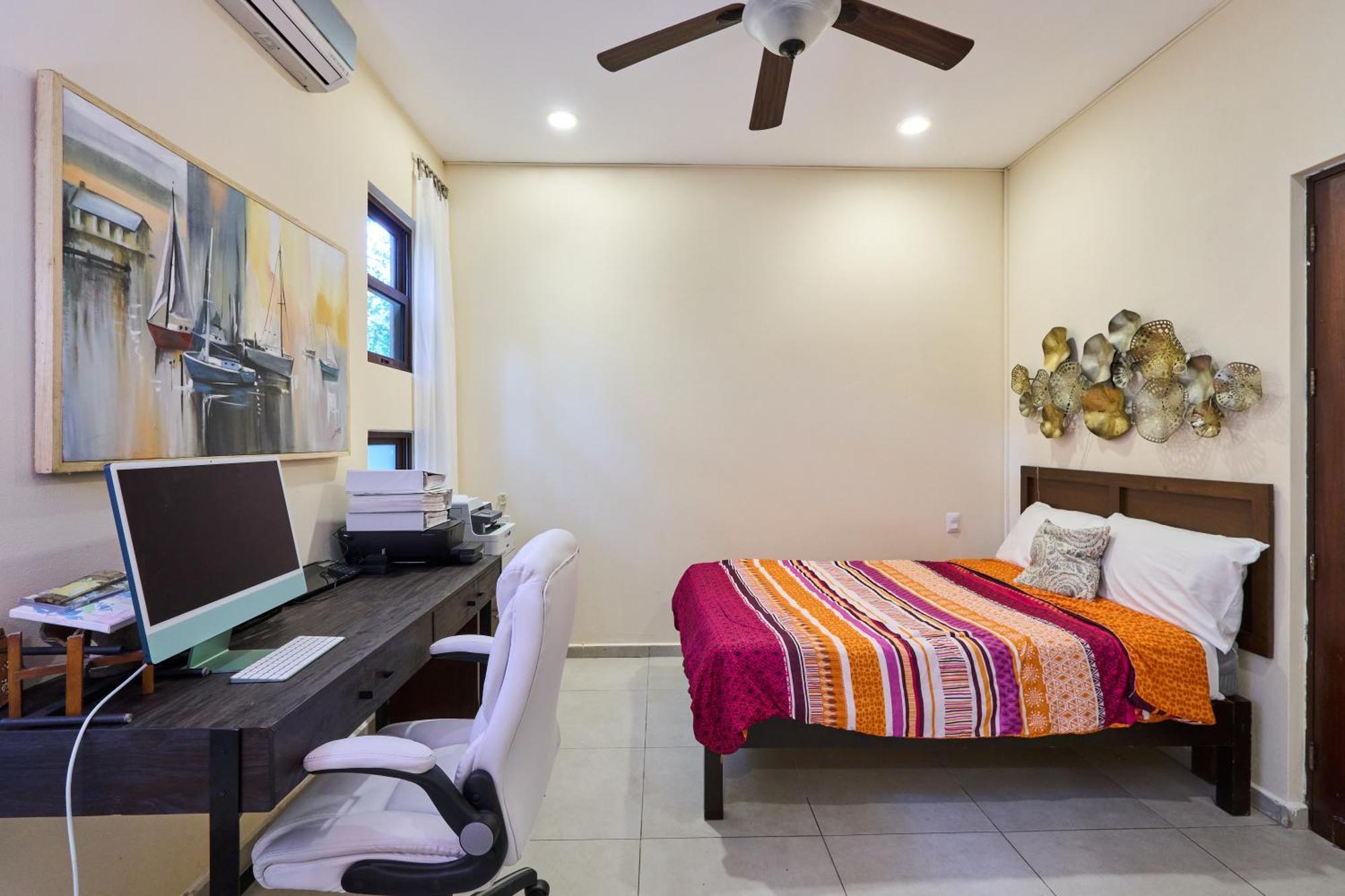 Spacious And Stylish Vacation For 8 With Private Pool And Large Terrace Holiday home *