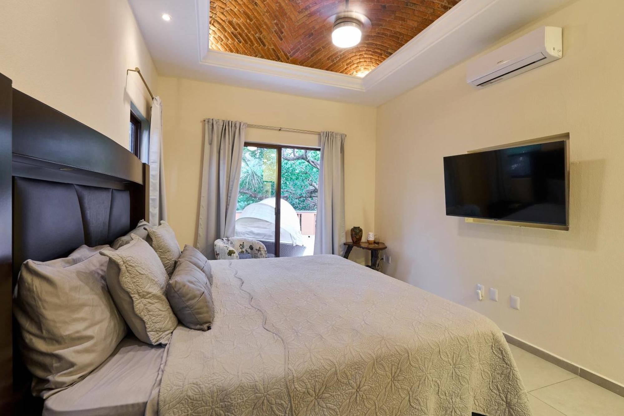 Spacious And Stylish Vacation For 8 With Private Pool And Large Terrace * Playa del Carmen