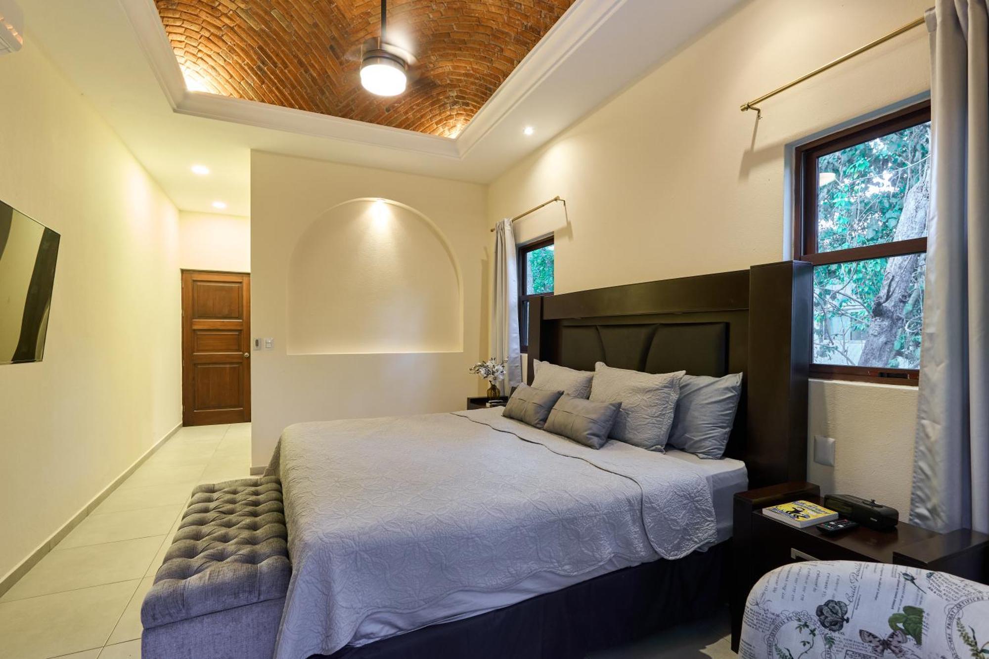 Spacious And Stylish Vacation For 8 With Private Pool And Large Terrace * Playa del Carmen