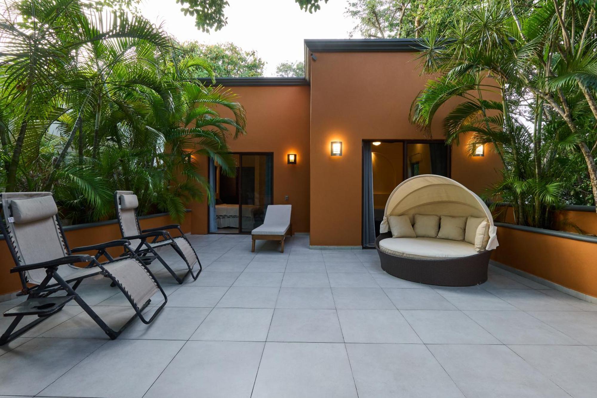Holiday home Spacious And Stylish Vacation For 8 With Private Pool And Large Terrace *