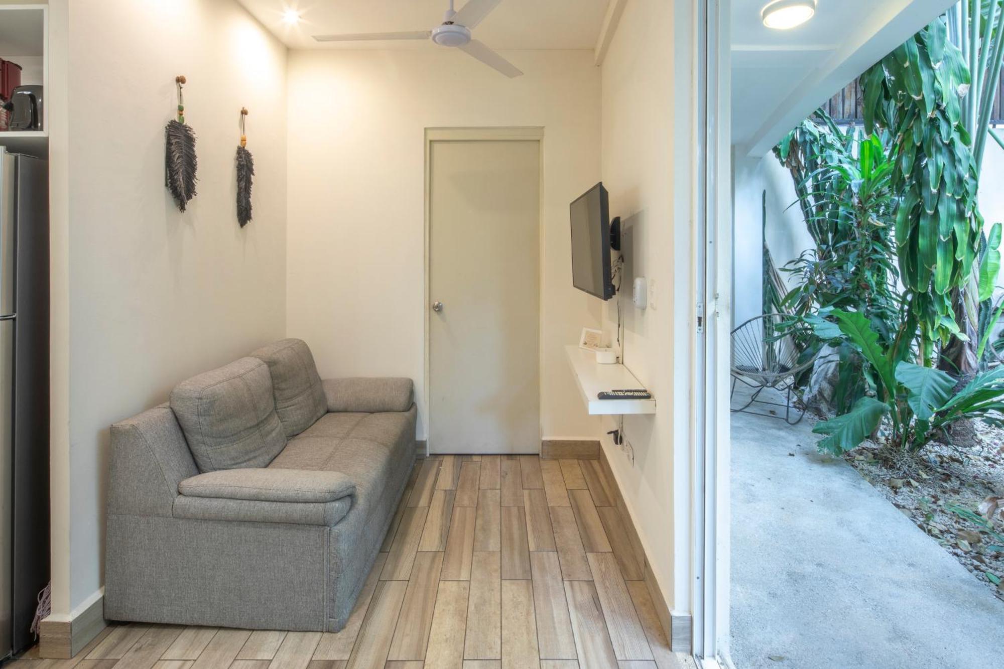 Habanero & Garden Apartment