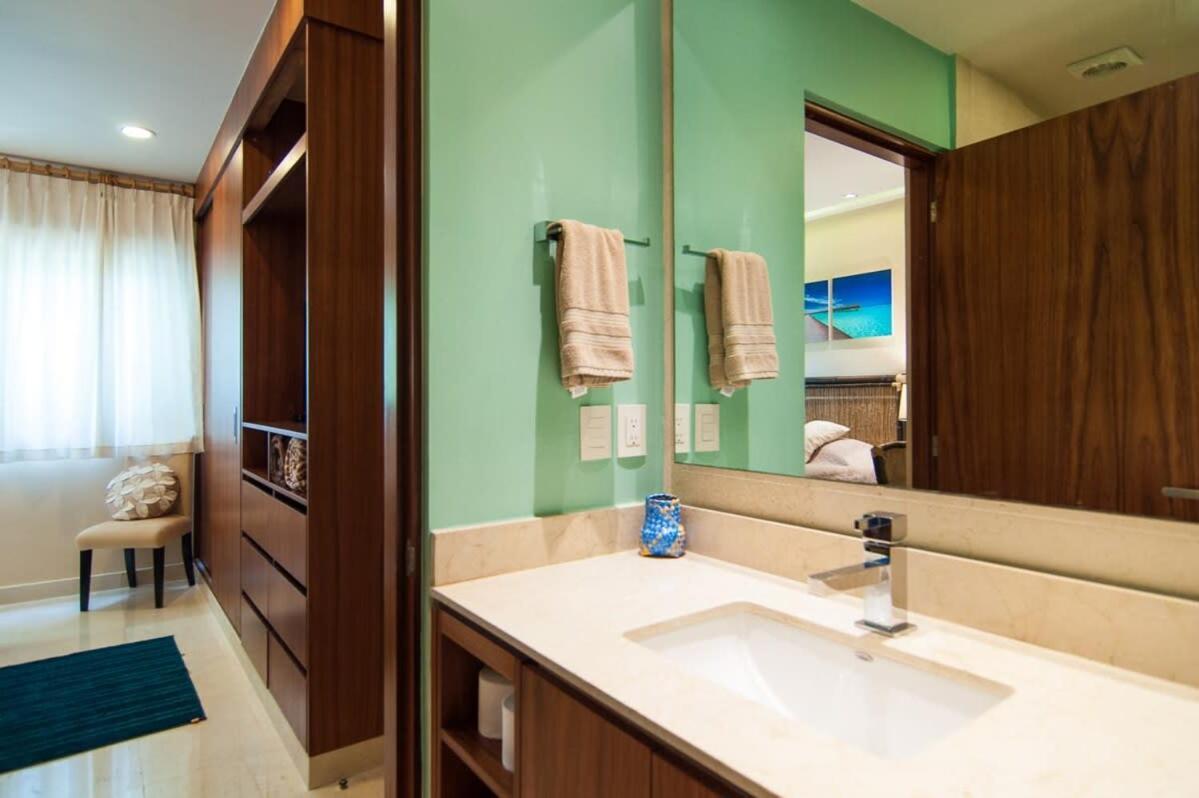 Holiday home Happy Vibes Getaway With Stellar Oceanview Roof Pool! Playa del Carmen