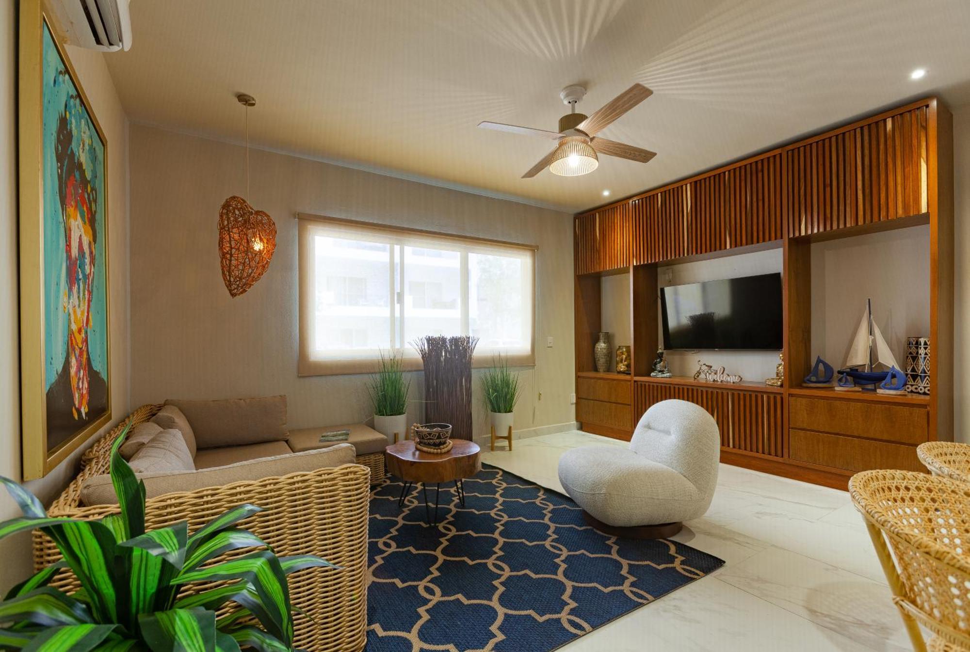 Holiday home Family Friendly10min To Beachwifi200mbgympool *