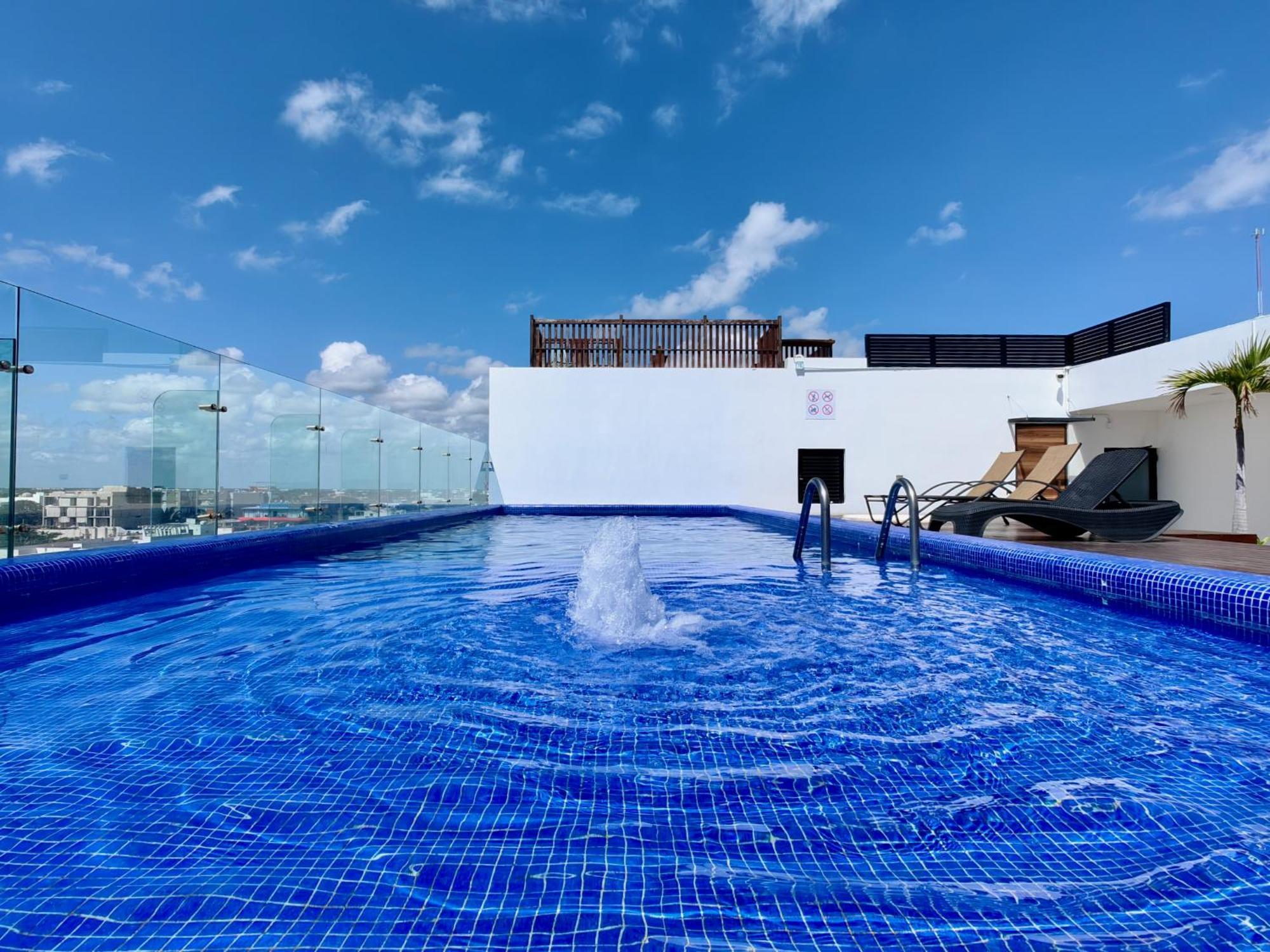 Apartment Icono Luxury Ph By Guys *