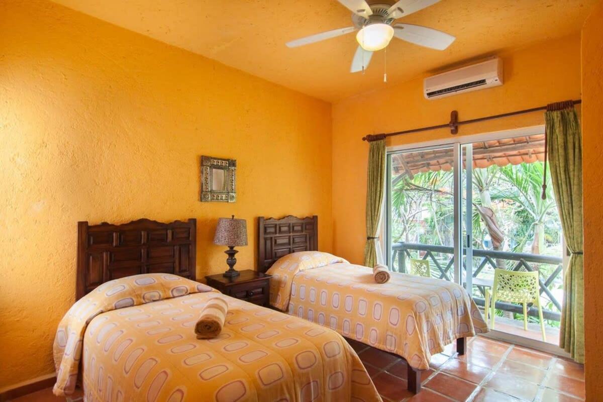 Charming Authentic Mexico-walk To & 5th Ave! Holiday home Playa del Carmen