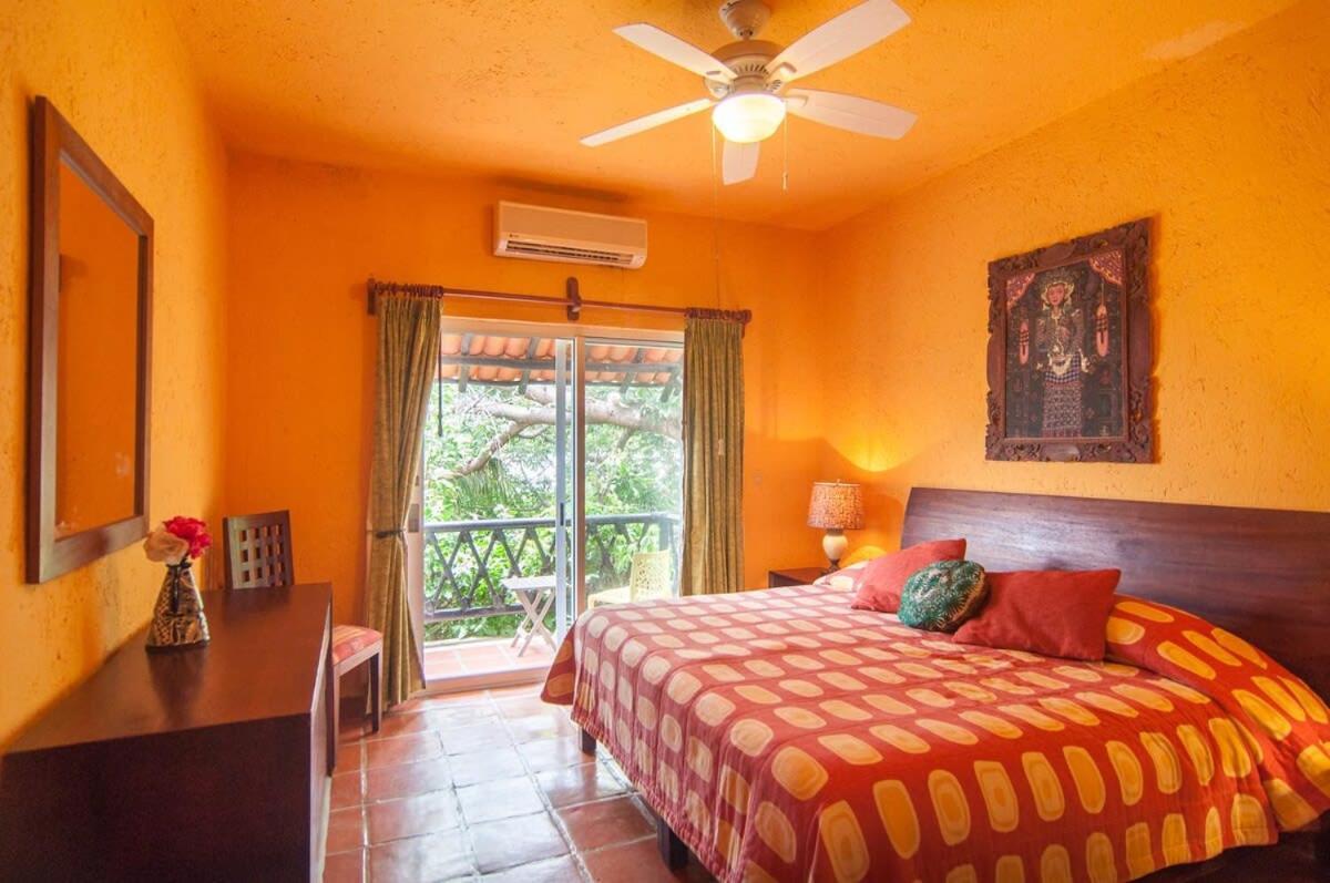 Holiday home Charming Authentic Mexico-walk To & 5th Ave!
