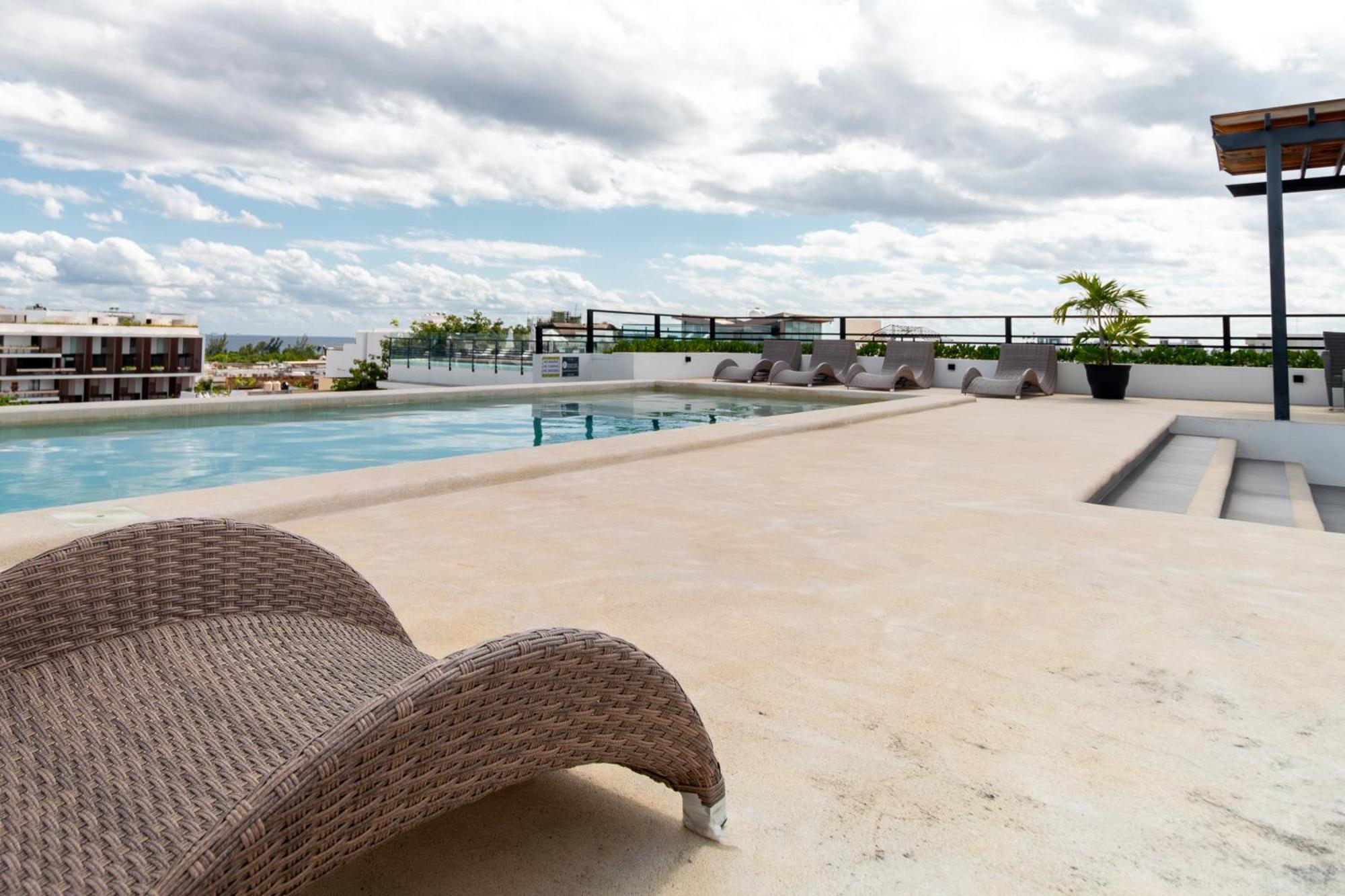Torre Diez Playa del Carmen