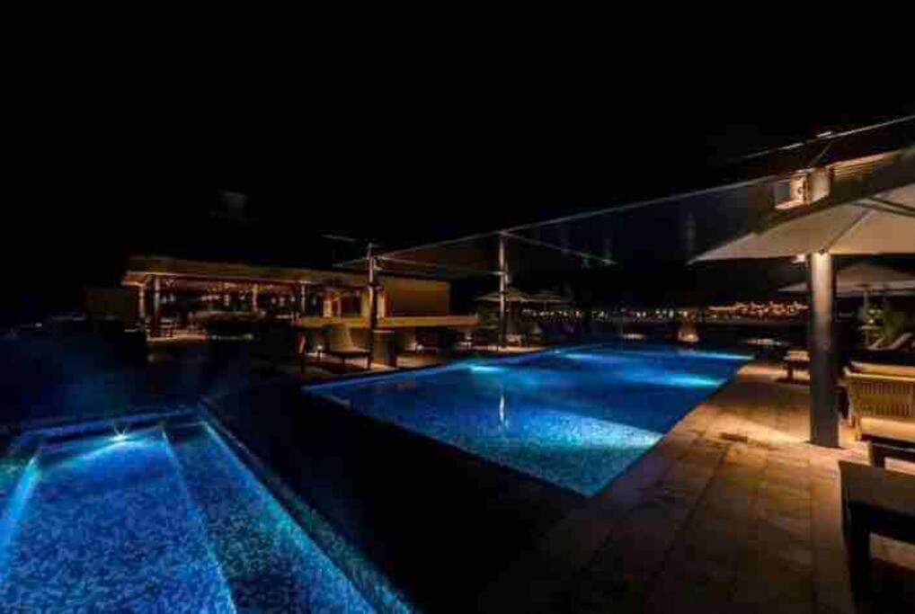 “singular Joy” Amazing Location And Roof Apartment