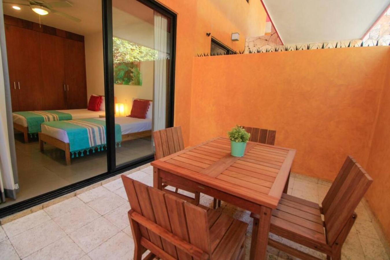 Great 2br Downtown With Pool Bbq Gym Kids Area