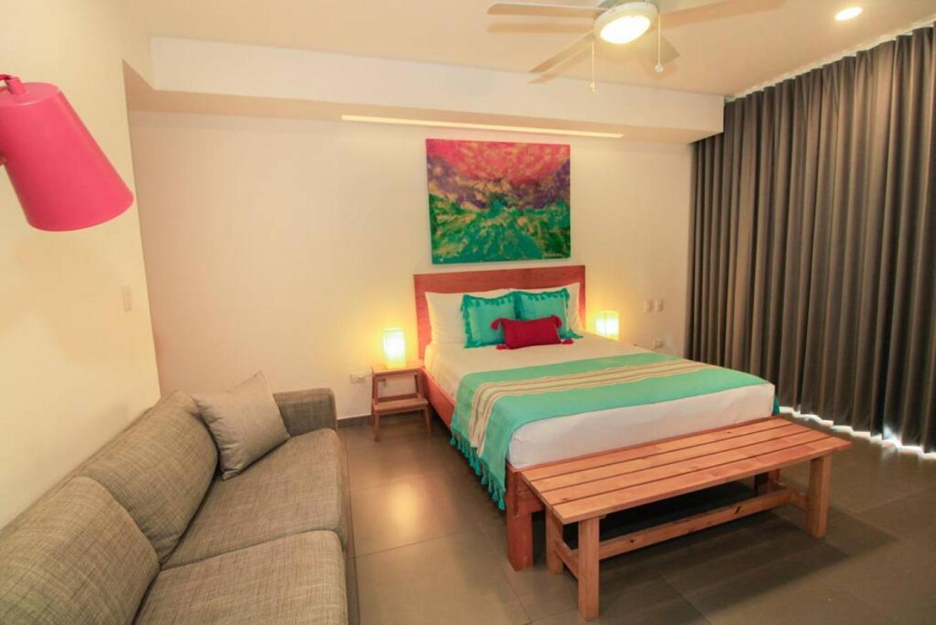 Great 2br Downtown With Pool Bbq Gym Kids Area *