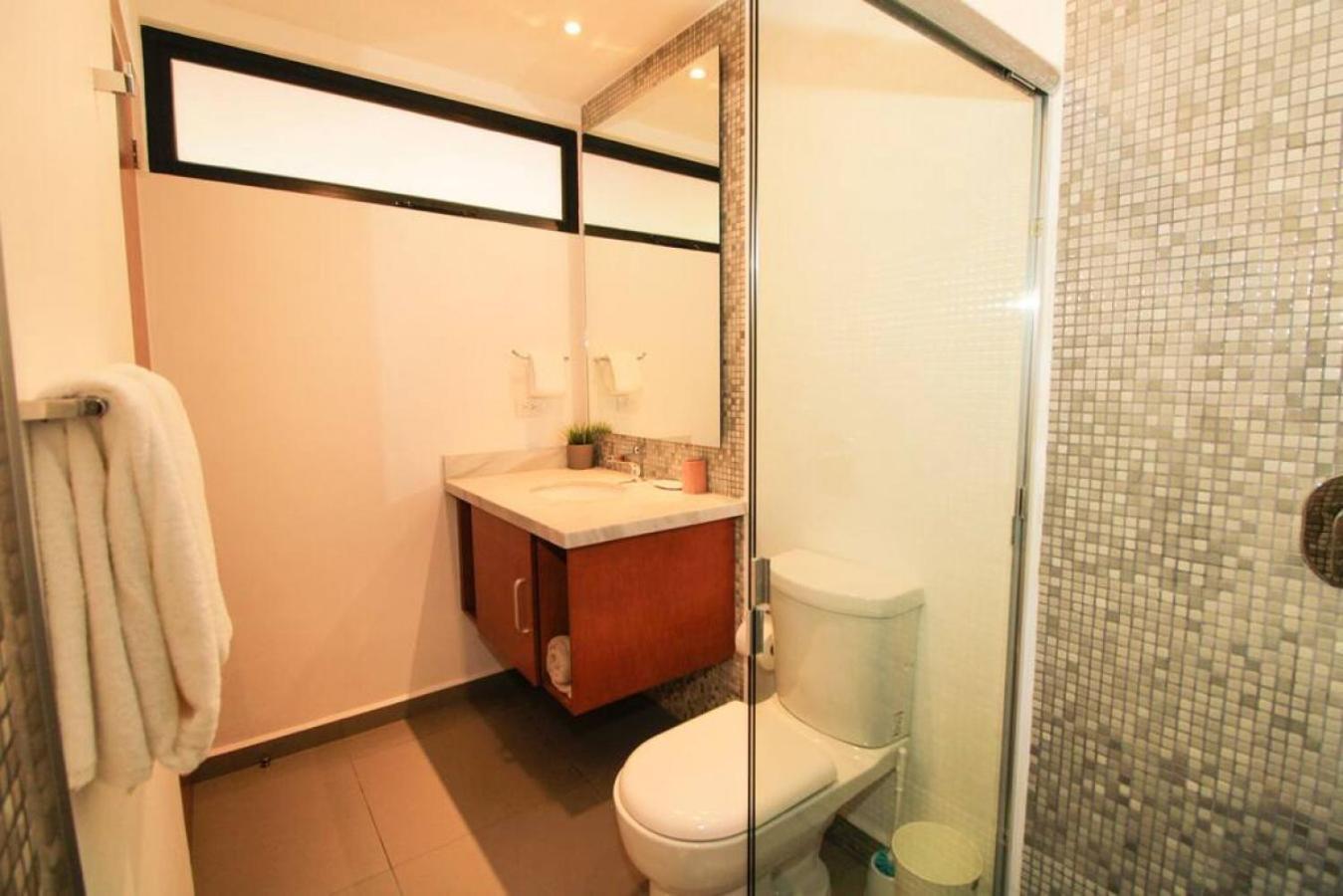 Apartment Great 2br Downtown With Pool Bbq Gym Kids Area *