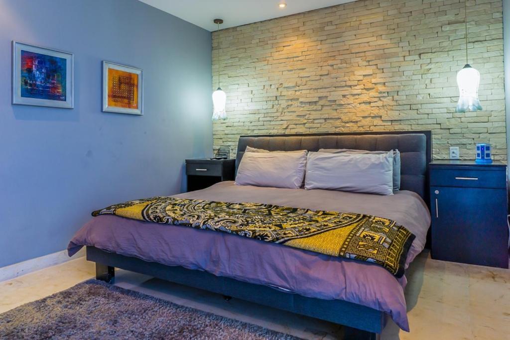 Apartment Elements Penthouse 24