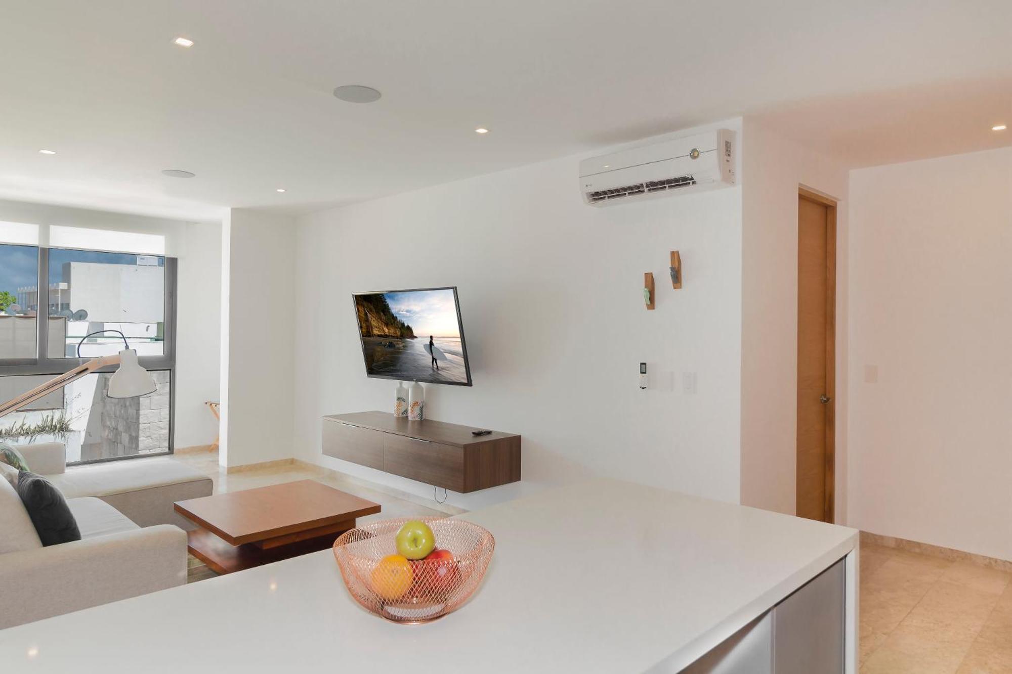 Apartment Luxurious & Attractive 2 Bdr *