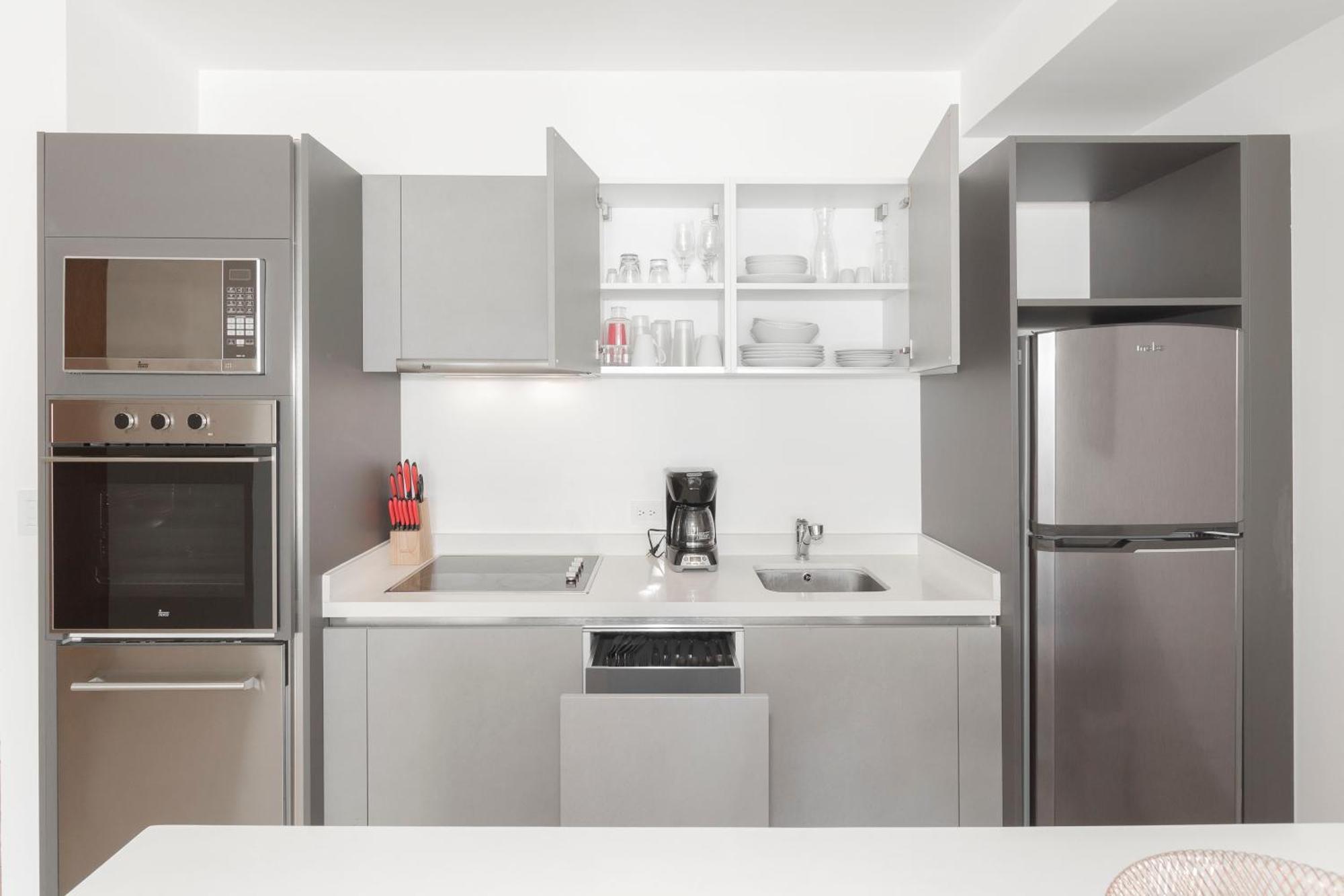 Apartment Luxurious & Attractive 2 Bdr