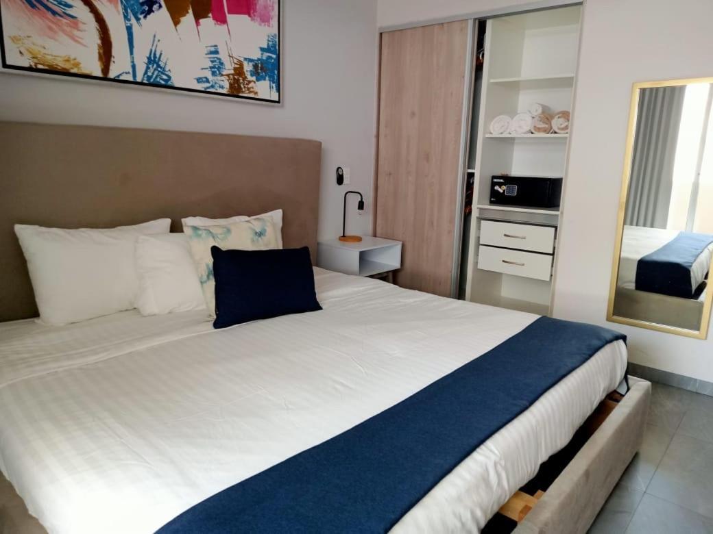 The Gallery Playa De Carmen Apartment