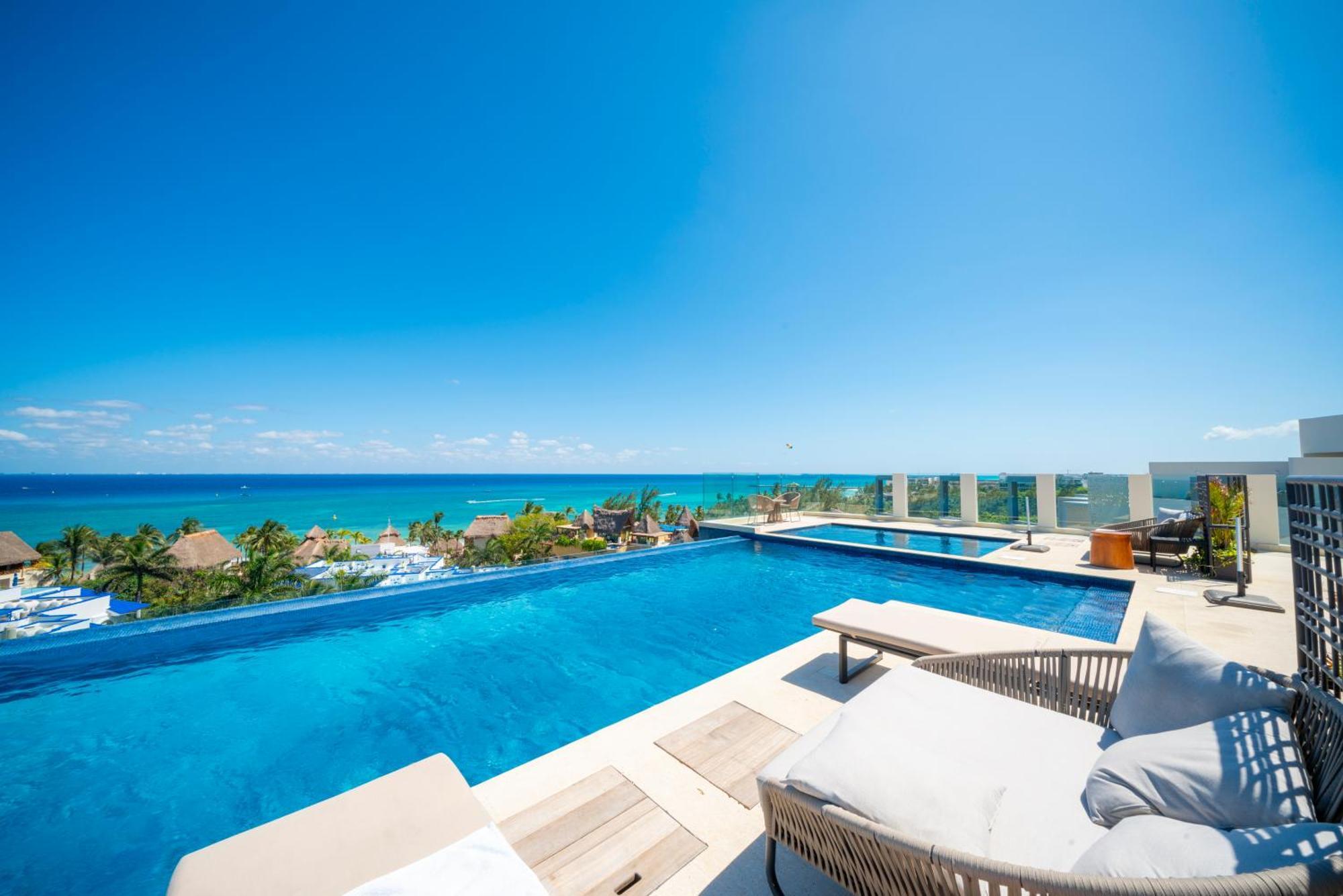Luxury 3 Bedroom With Ocean View & Pool - Marila 503 *