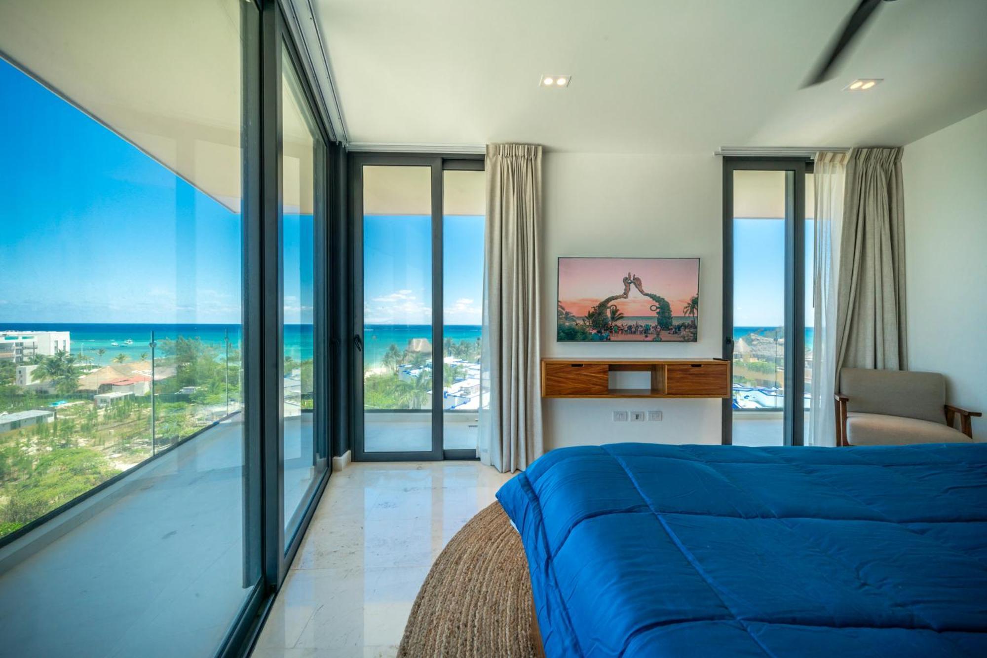 Apartment Luxury 3 Bedroom With Ocean View & Pool - Marila 503