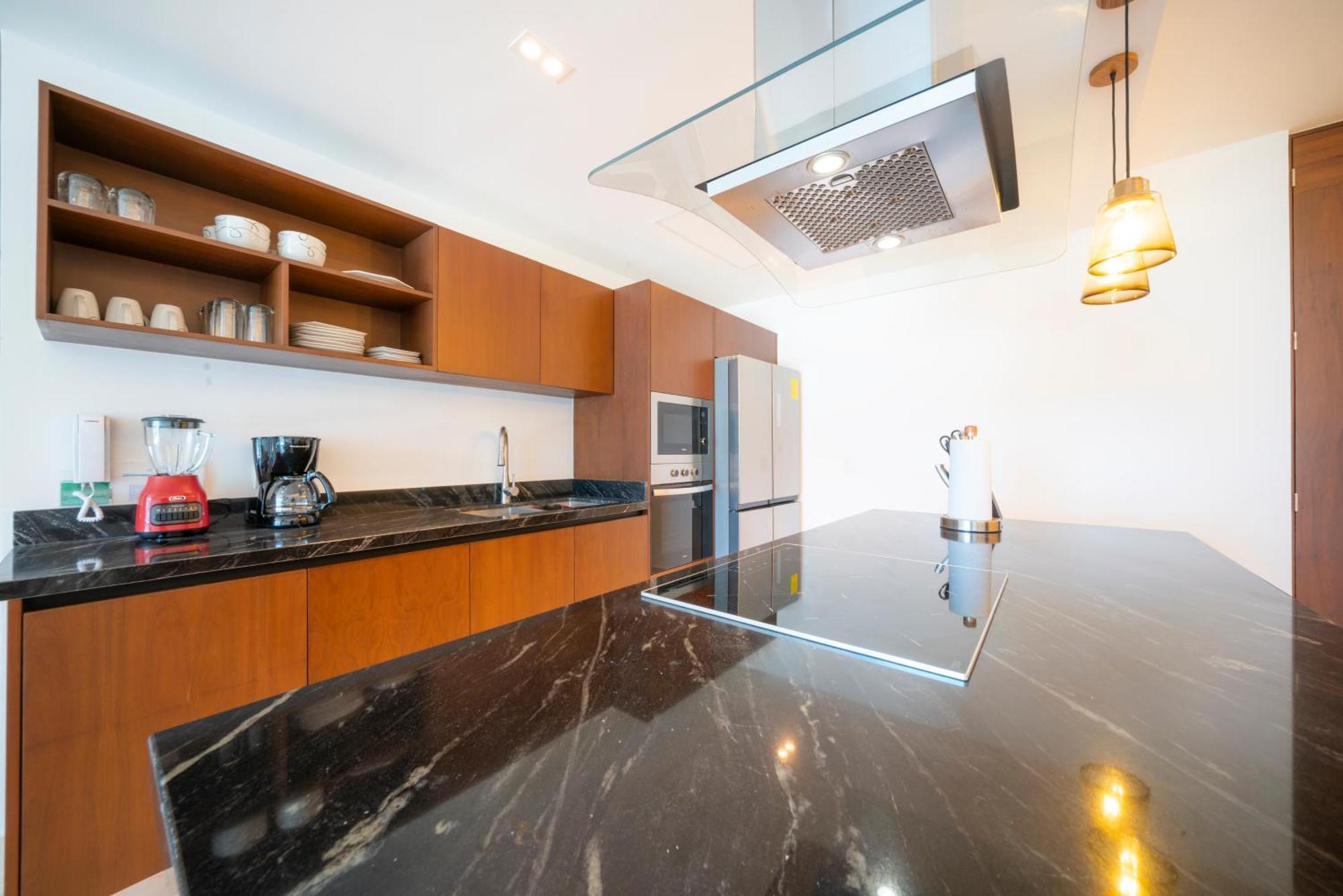 Luxury 3 Bedroom With Ocean View & Pool - Marila 503 *