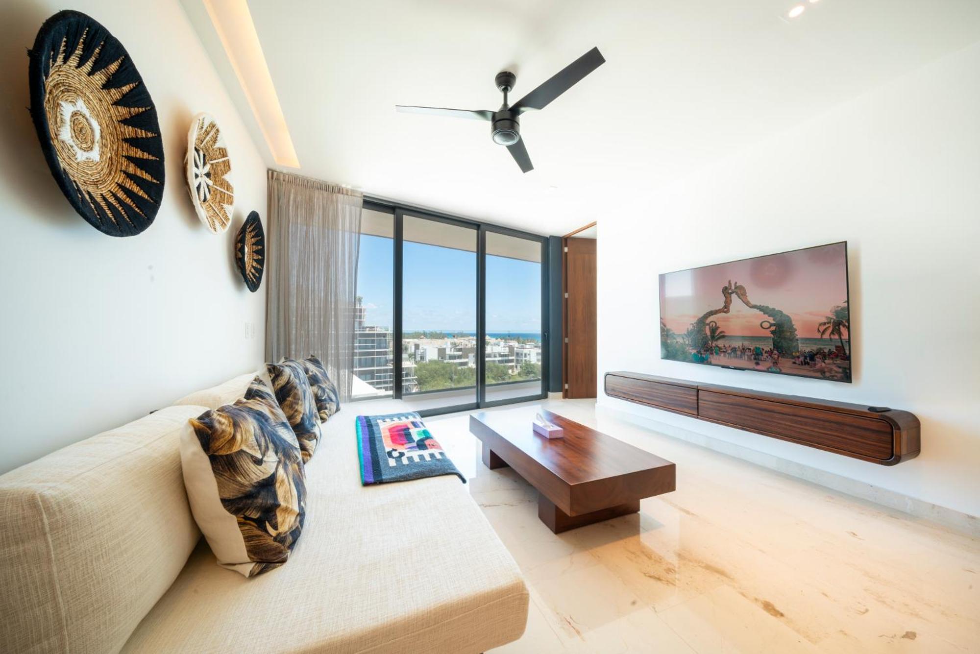 Luxury 3 Bedroom With Ocean View & Pool - Marila 503 *