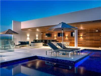 Trendy 1 Bedroom In Cruz Con Mar Brand New Building Playa del Carmen