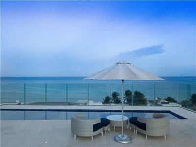 Trendy 1 Bedroom In Cruz Con Mar Brand New Building * Playa del Carmen