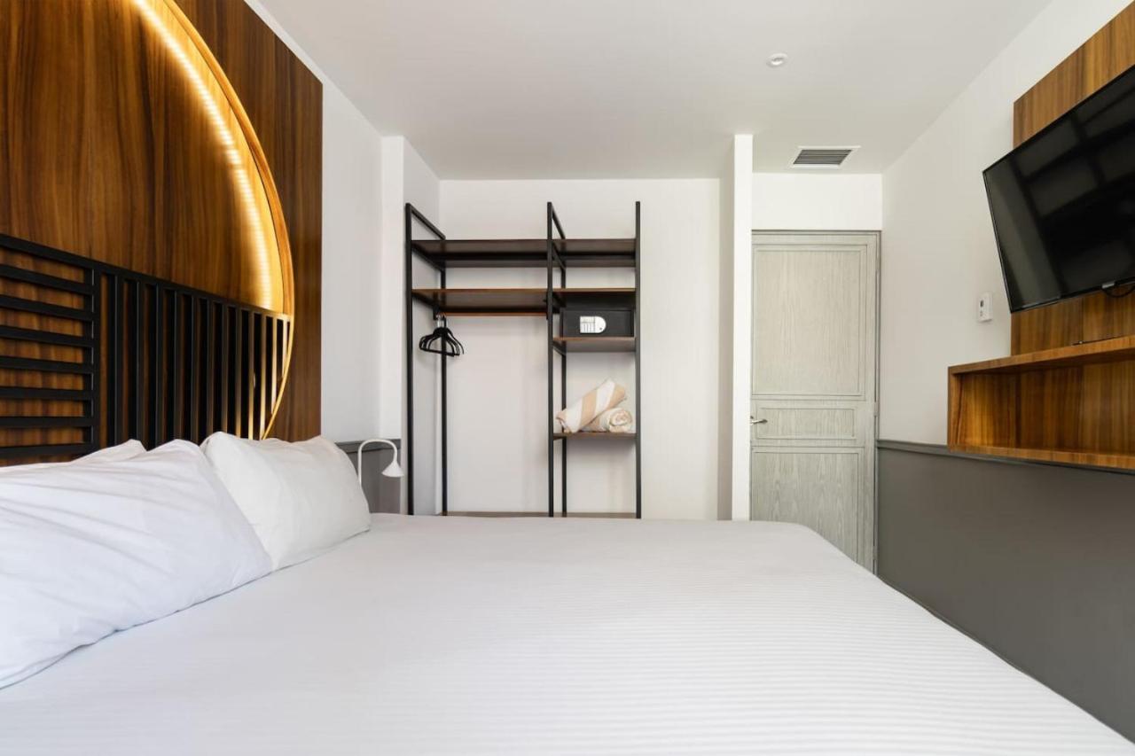Excellent Location 1br Downtown, 1min Playa del Carmen