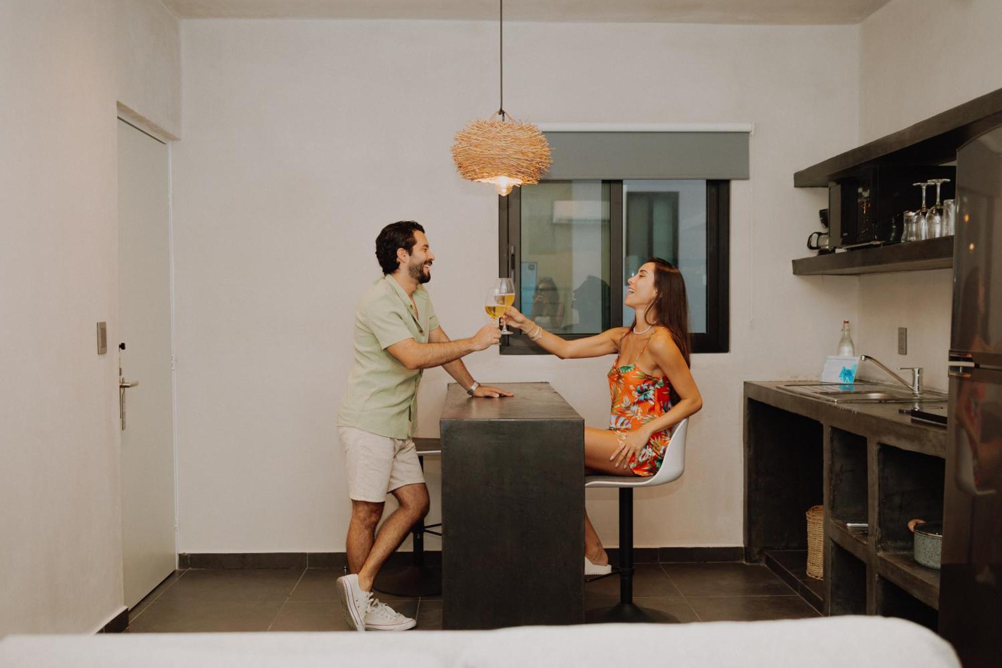 Coco Live Hotel