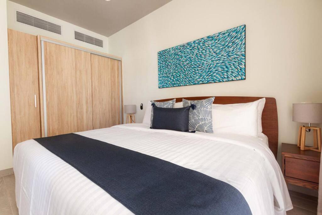 Amazing 2br Penthouse With Private Rooftop Pool Apartment *