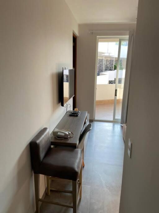 Apartment Luxury Condo, 2br Ph, 3ba, Private Rooftop, Sauna *