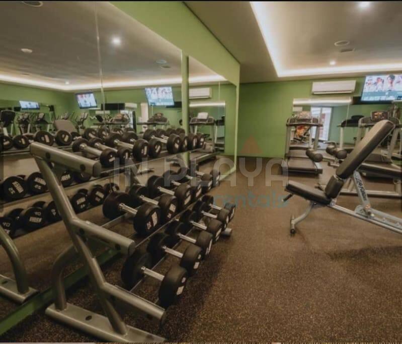 Luxury Condo, 2br Ph, 3ba, Private Rooftop, Sauna Apartment *