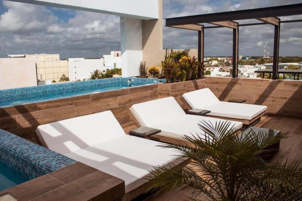 Beachside & Jacuzzi Bliss Apartment *