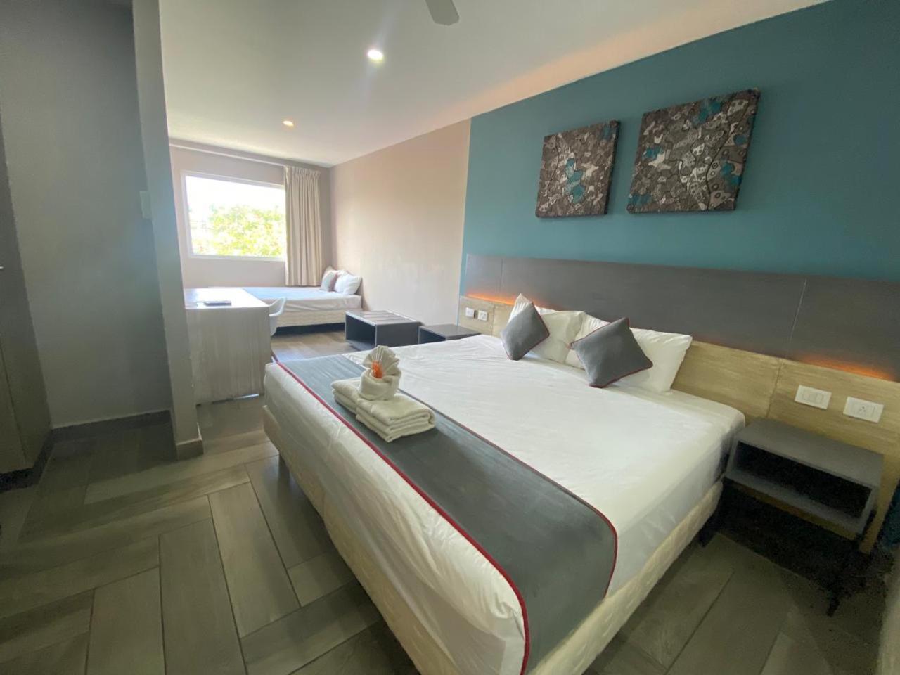 Illusion Xpress I Attraction Deluxe Hotel