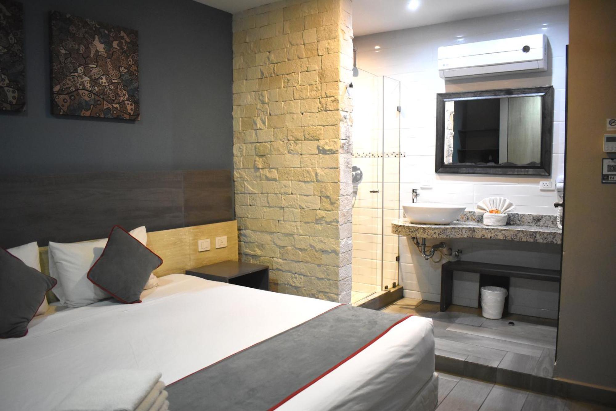 Illusion Xpress I Attraction Deluxe Hotel 4*