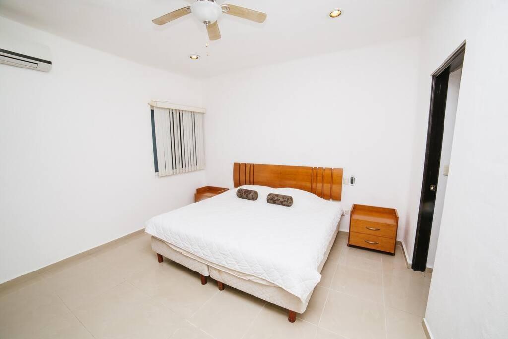 Apartment 2br Apart Steps From Mamitas Beach And 5th Av Playa del Carmen