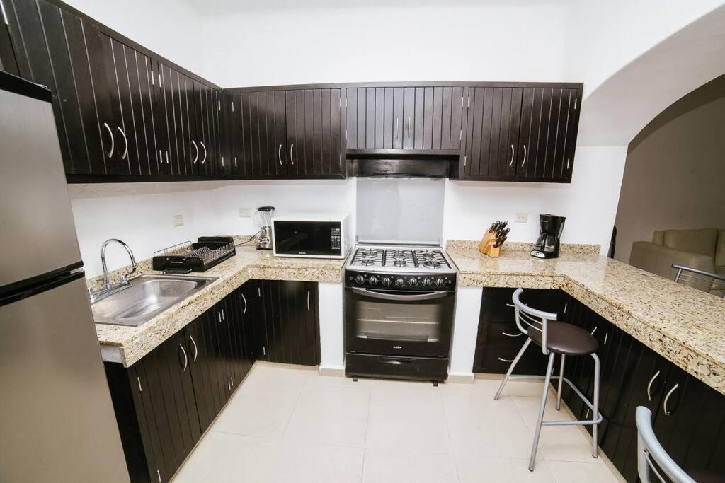 2br Apart Steps From Mamitas Beach And 5th Av