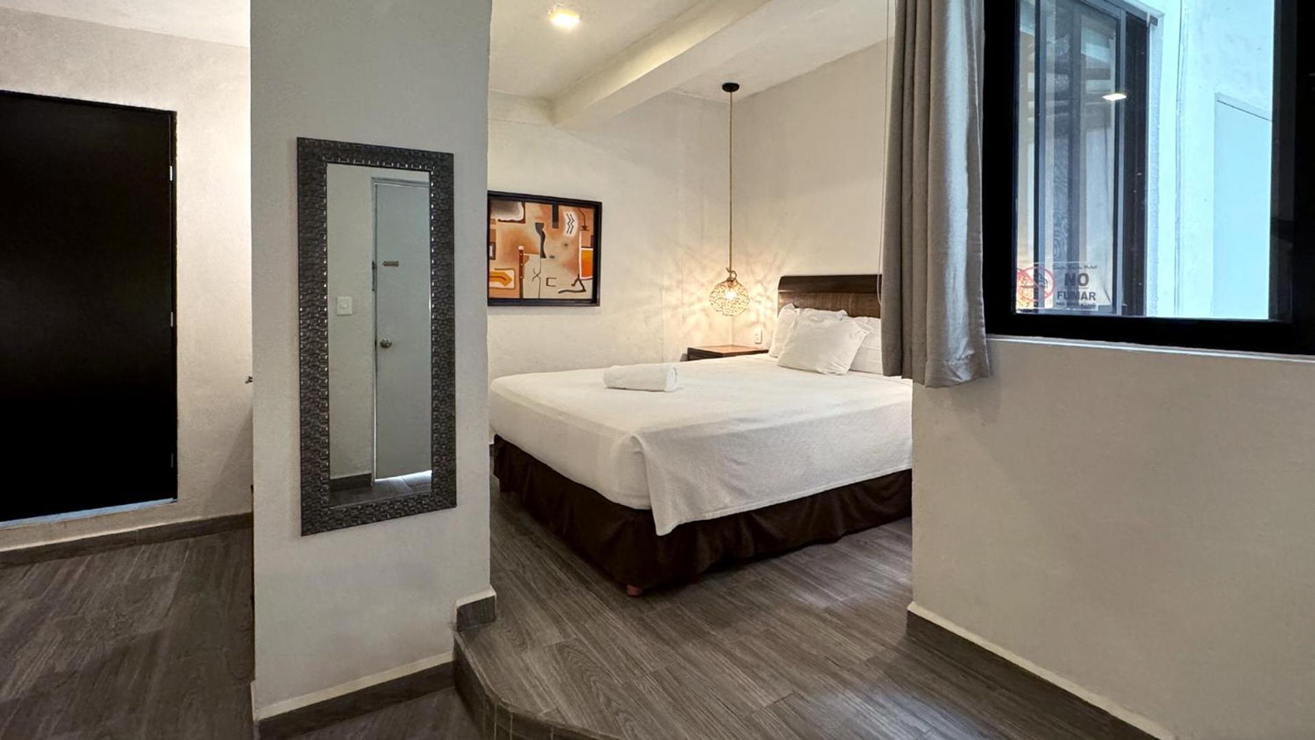 Siesta Fiesta Adults Only - 5th Avenue Hotel