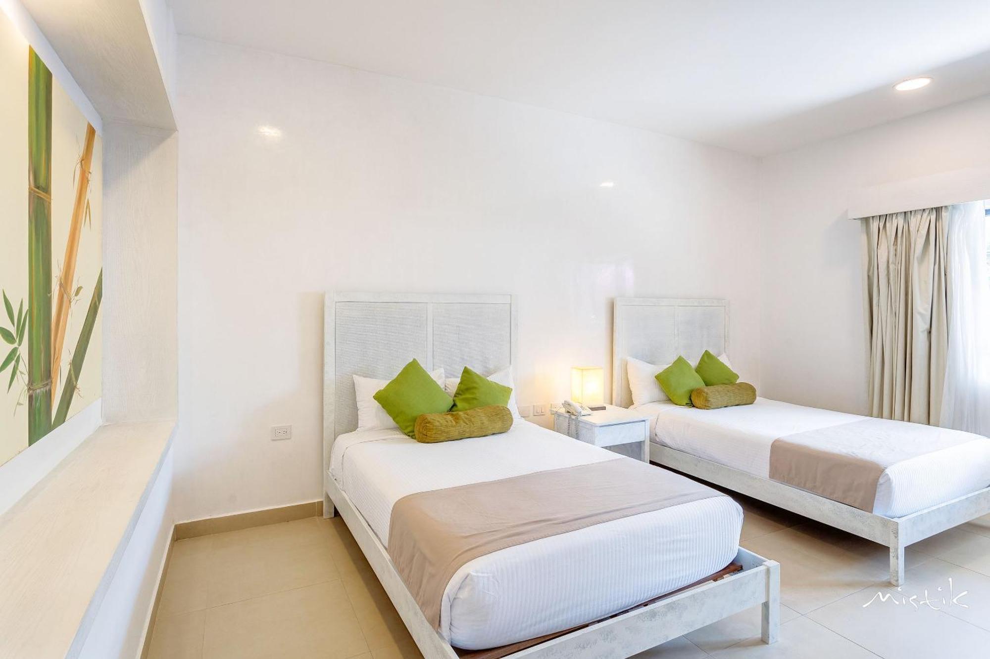 Aldea Thai L Resort-style Pool & Gym Apartamento Playa del Carmen