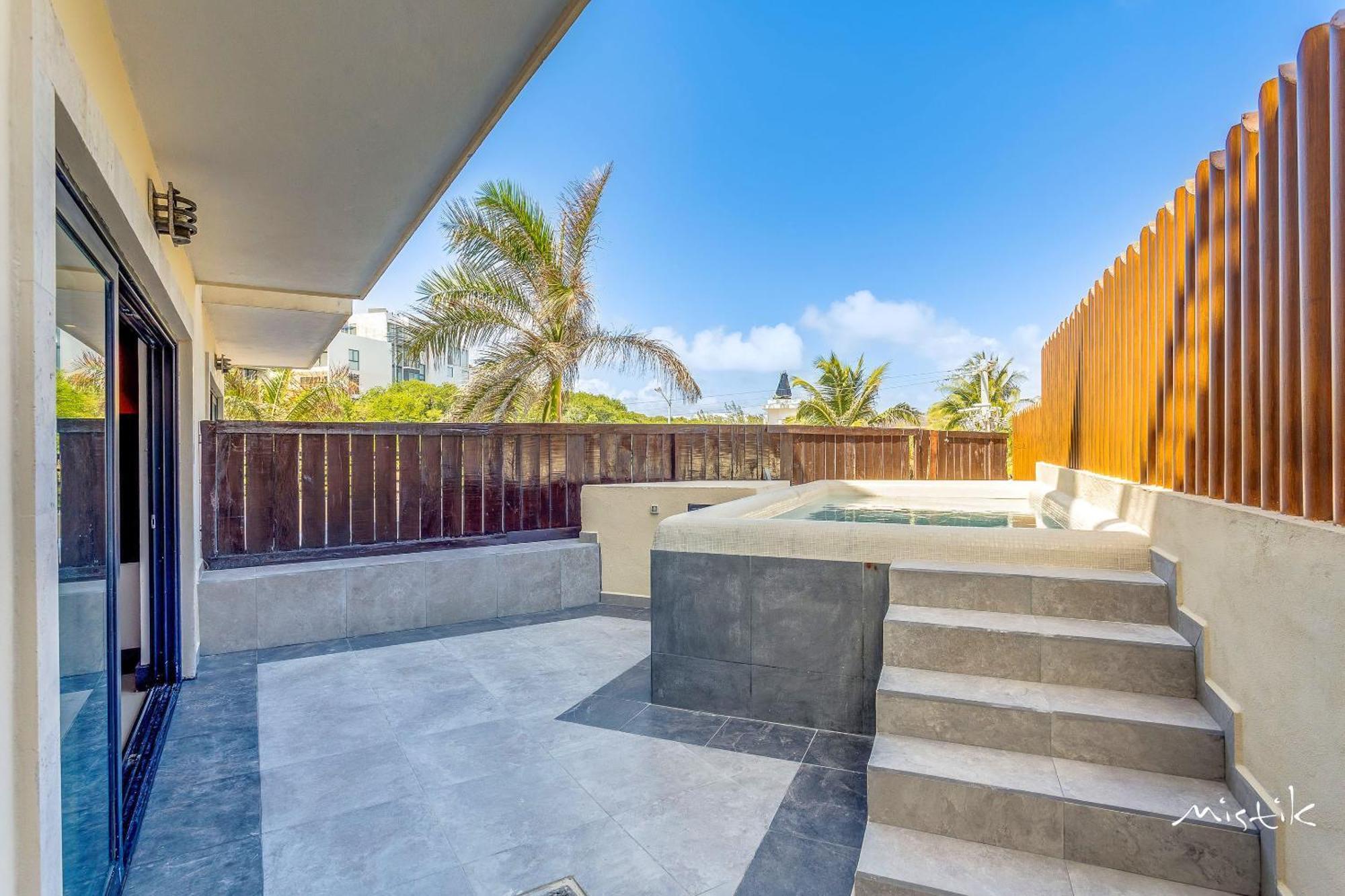 Aldea Thai L Resort-style Pool & Gym Apartamento Playa del Carmen