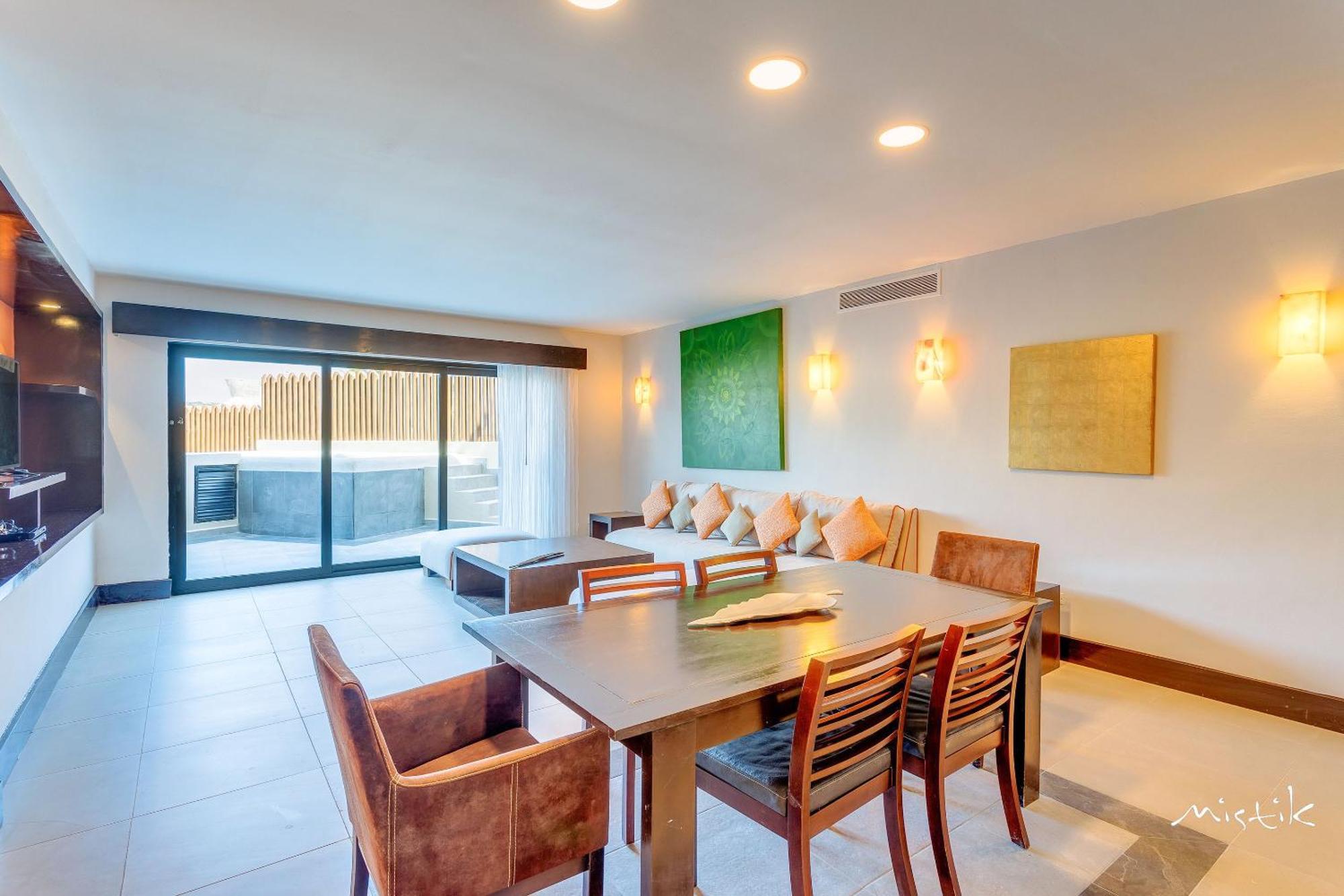 Aldea Thai L Resort-style Pool & Gym * Playa del Carmen
