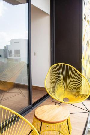 Apartment Yellow