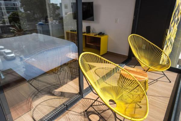 Apartment Yellow