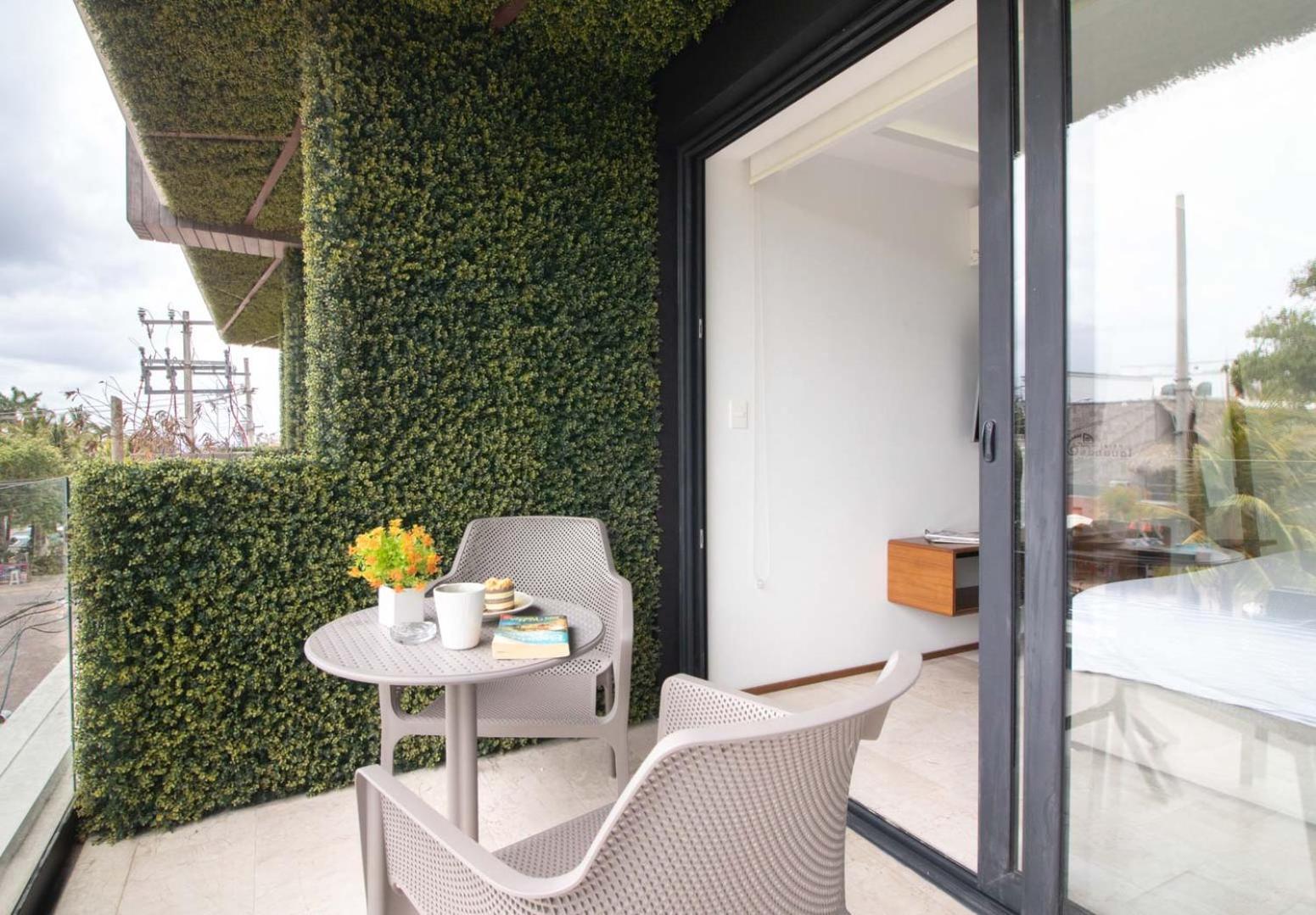 One Paralia Appartement