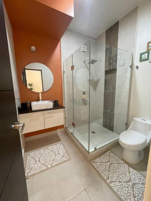 Hermosa Casa De 3 Pisos En De Lujo * Playa del Carmen
