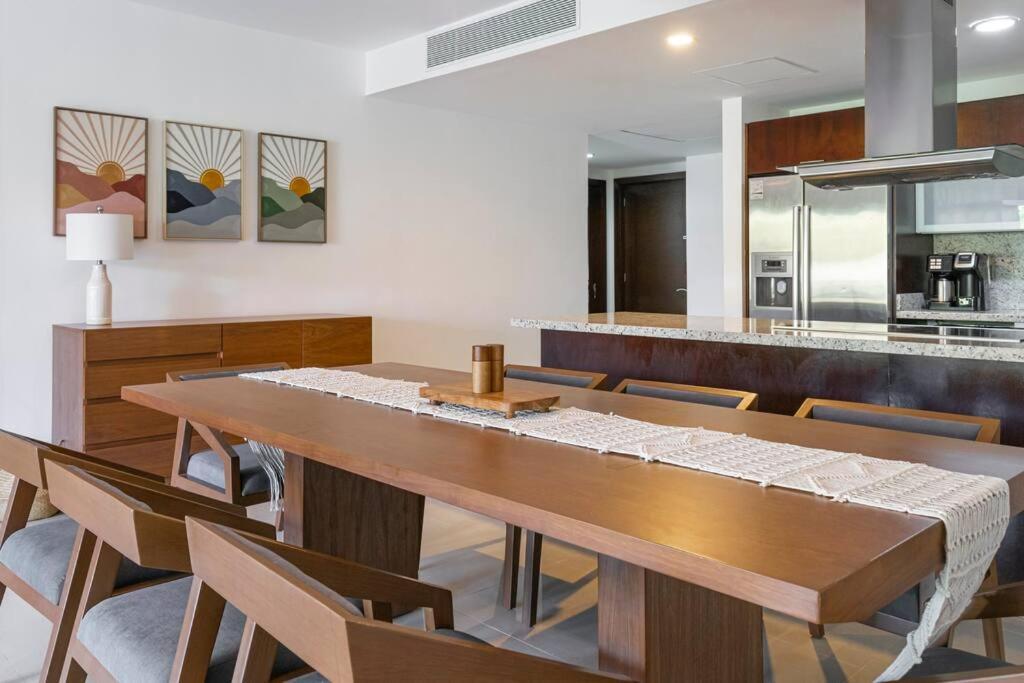 Private Pool & Jacuzzi, By The Ocean, 2 Bdr *