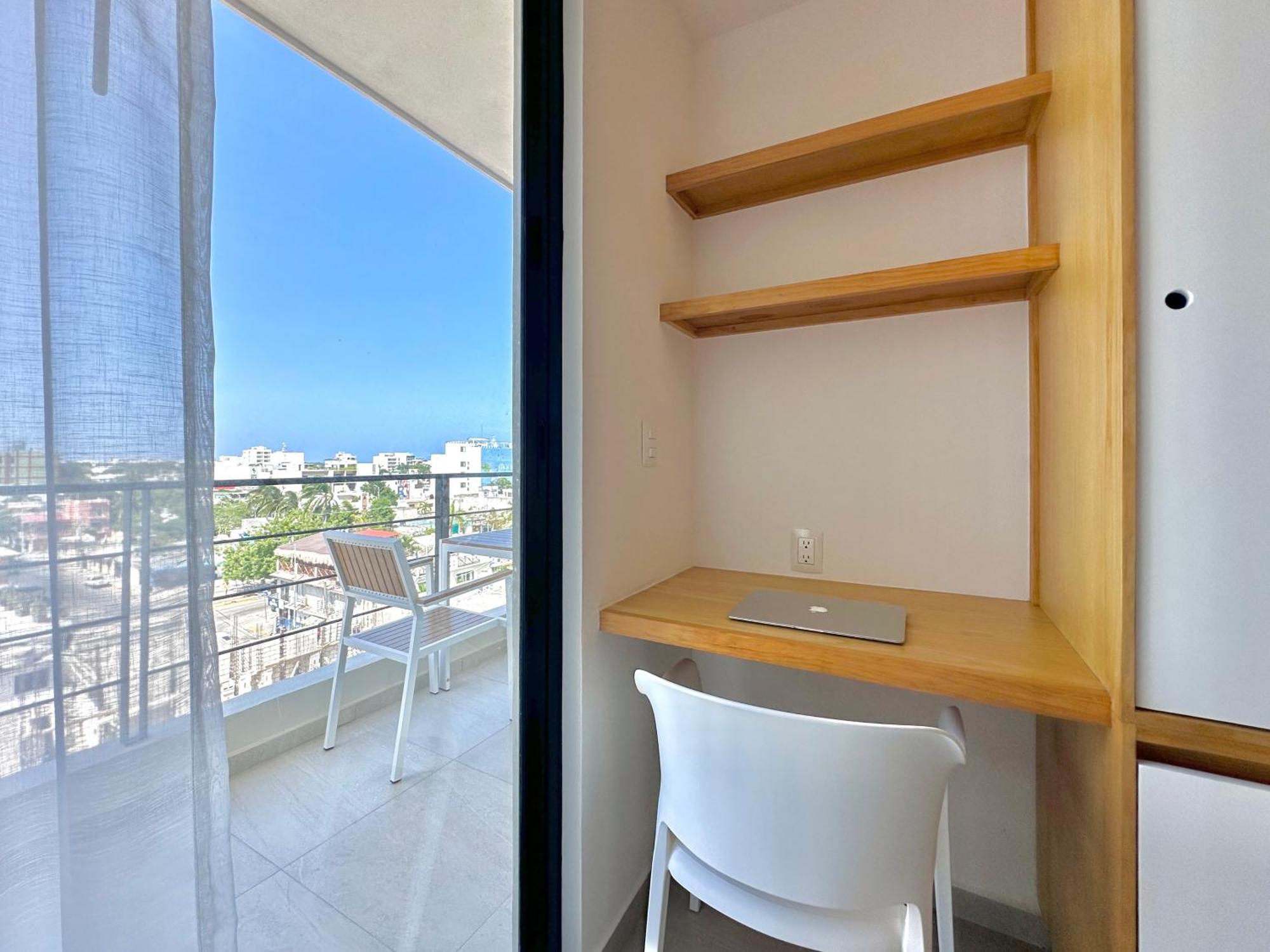 Levitat Hunah Aparthotel