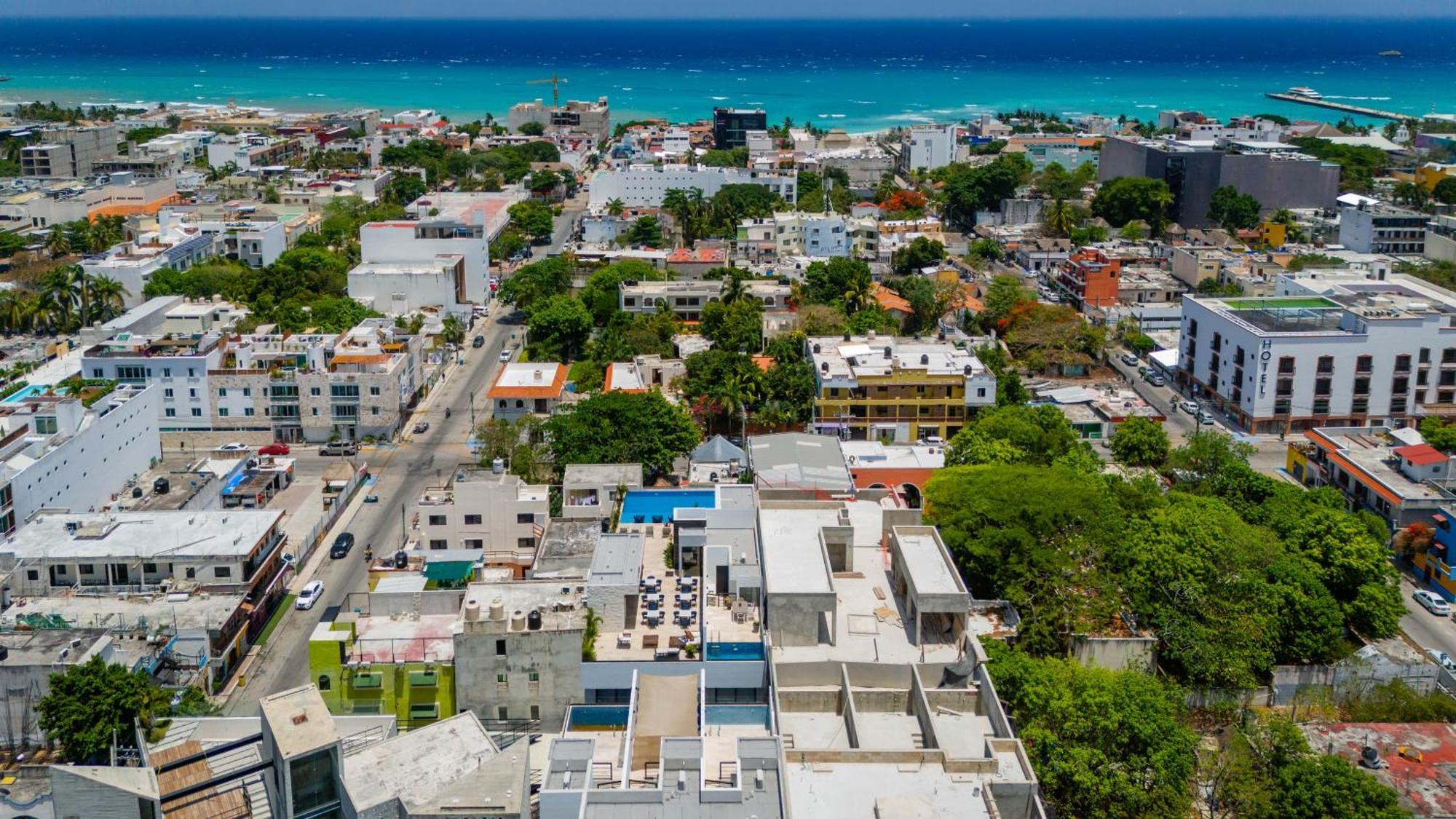 Apartment Walk Distance To Wallmart And 5ta Avenue *