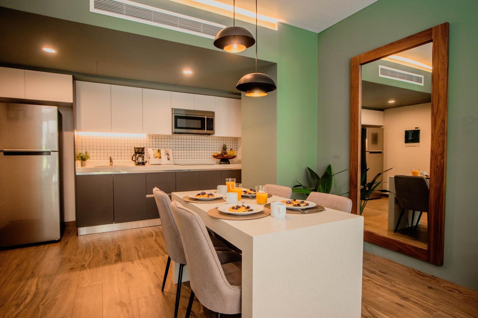 Sensai Downtown Luxury Apartment