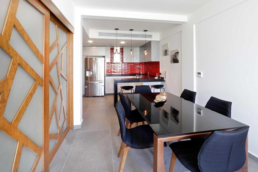 Apartment Spacious Luxury Apartment, Soul On 5th Avenue