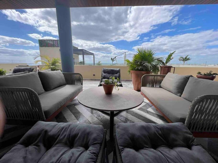 Ocean View Jacuzzi & Pool-2bedroom Apartment